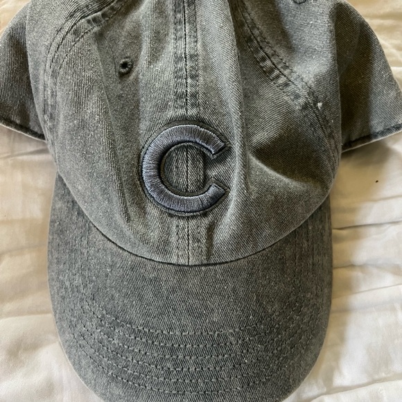 NWOT Chicago Cubs hat - Picture 2 of 4